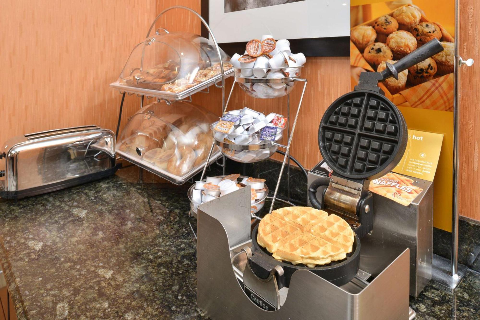 Hampton Inn Muscatine Zewnętrze zdjęcie